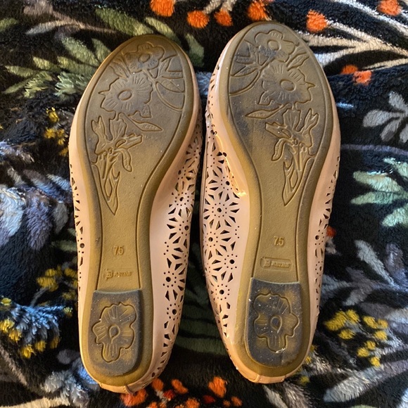 Blush Pink Ballet Flats - Picture 2 of 3